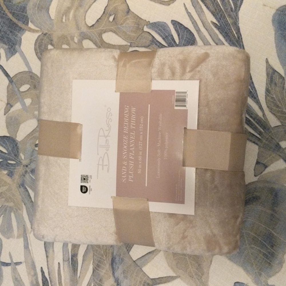 Bella Russo plush throw blanket